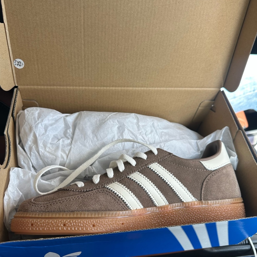 Adidas Spezial Brown and Cream Sneakers - Picture 2 of 5